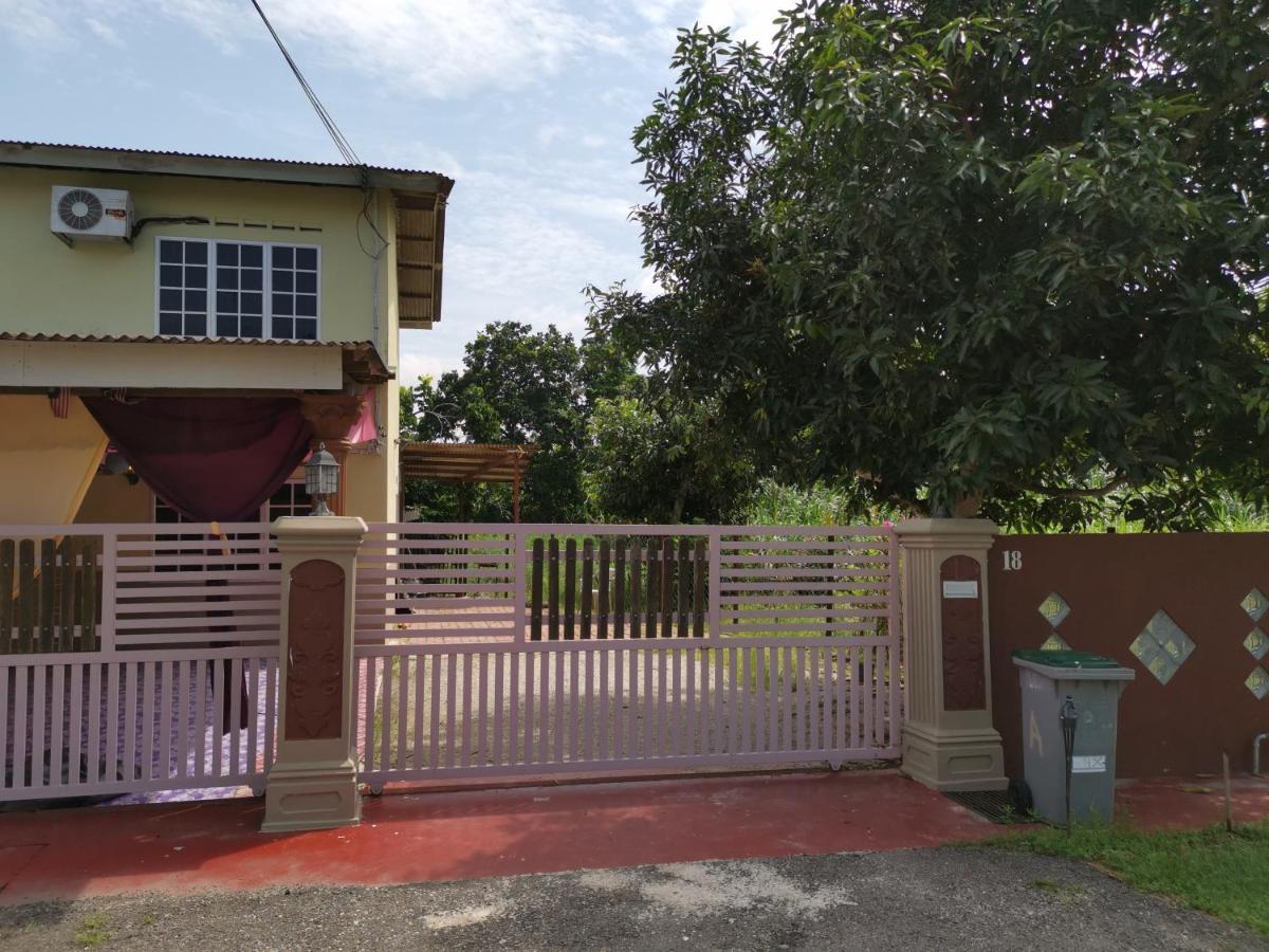 Sri Makmur Pontian Homestay Pontian Besar 외부 사진
